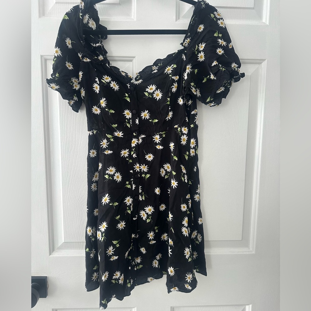 Zara Black Daisy Print Puff Sleeve Mini Dress